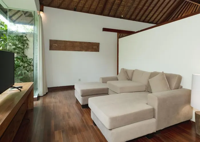 Ku Estate By Finder Villa Seminyak